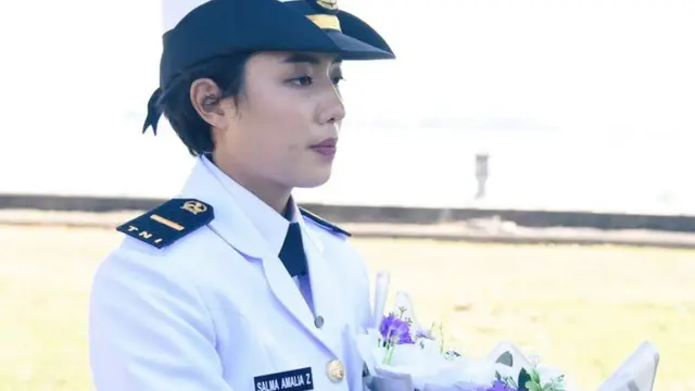 Fakta Sosok Salma Amalia Zakaria, Letda yang Disebut Sebagai Superwoman di TNI AL. (Sumber:  Instagram/@tni_angkatan_laut)