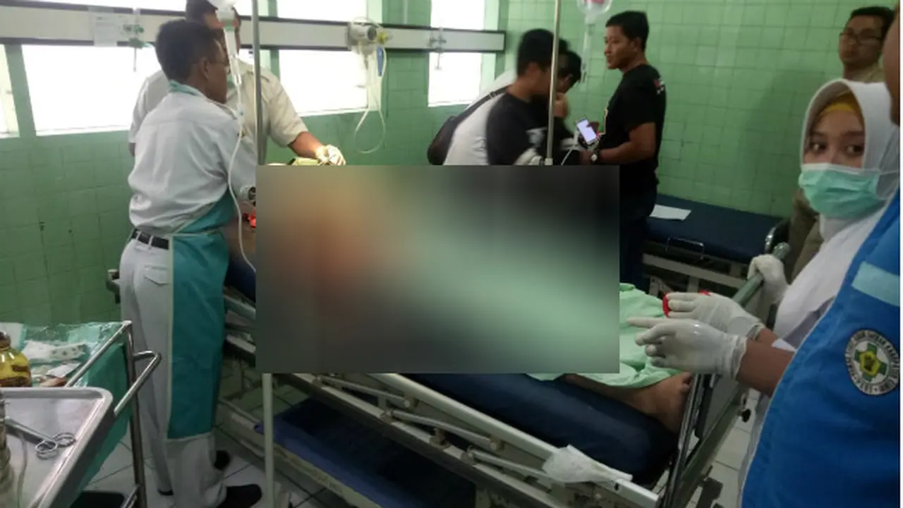 Diduga Dianiaya Karyawannya, Bos Asuransi di Kediri Bersimbah Darah Saat Keluar Dari Mobil