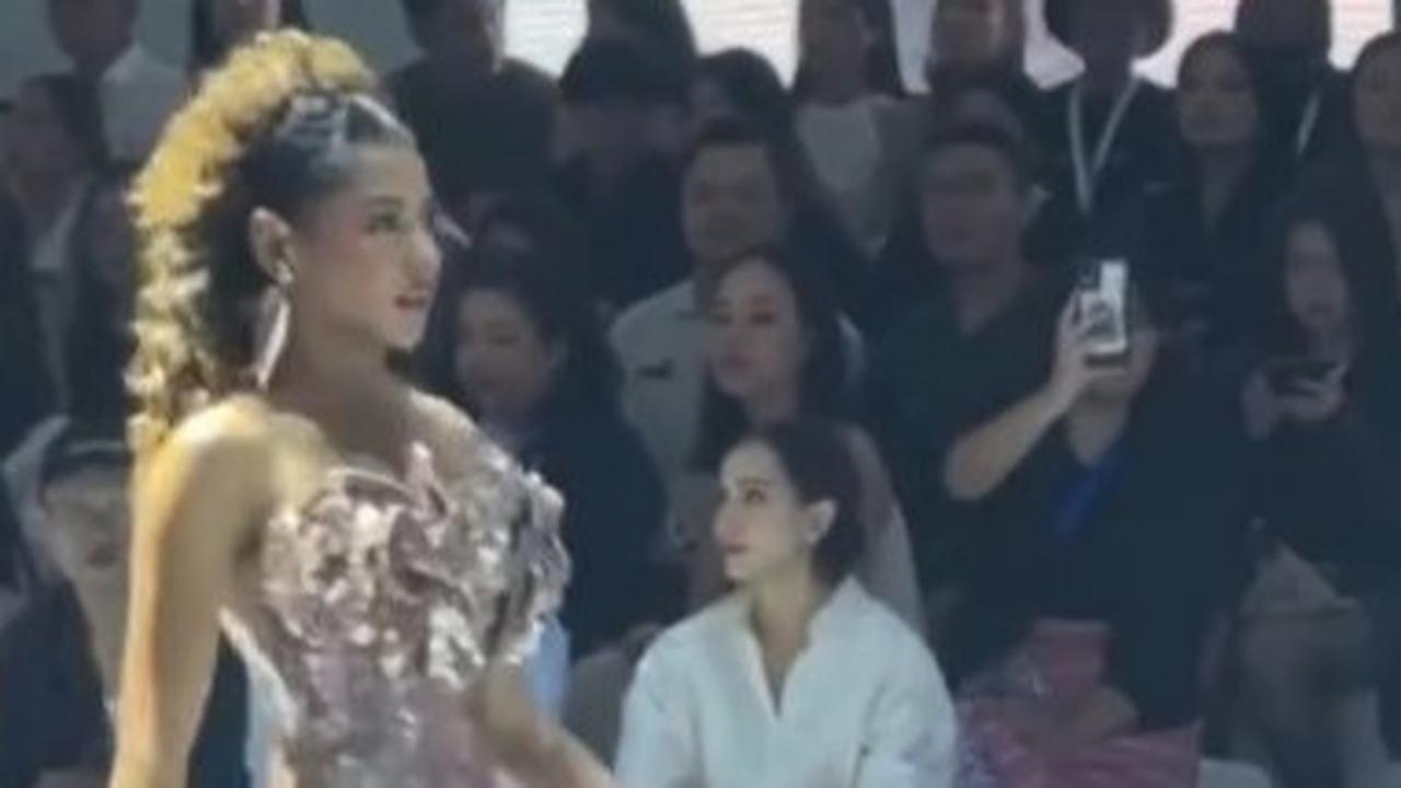 Cantik dan Tinggi, 7 Potret Zsa Zsa Utari Jadi Model JFW, Disebut Setara Miss Universe hingga Banjir Pujian