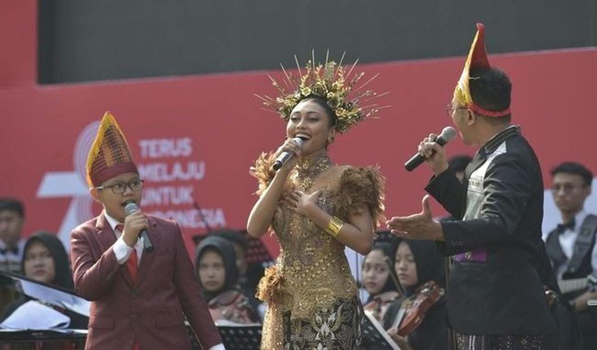 Tri Adinata mengungkapkan bahwa lagu ini tercipta dengan semangat dan keyakinan bahwa generasi muda Indonesia harus memegang teguh prinsip menjadi Pelajar Pancasila.&nbsp;