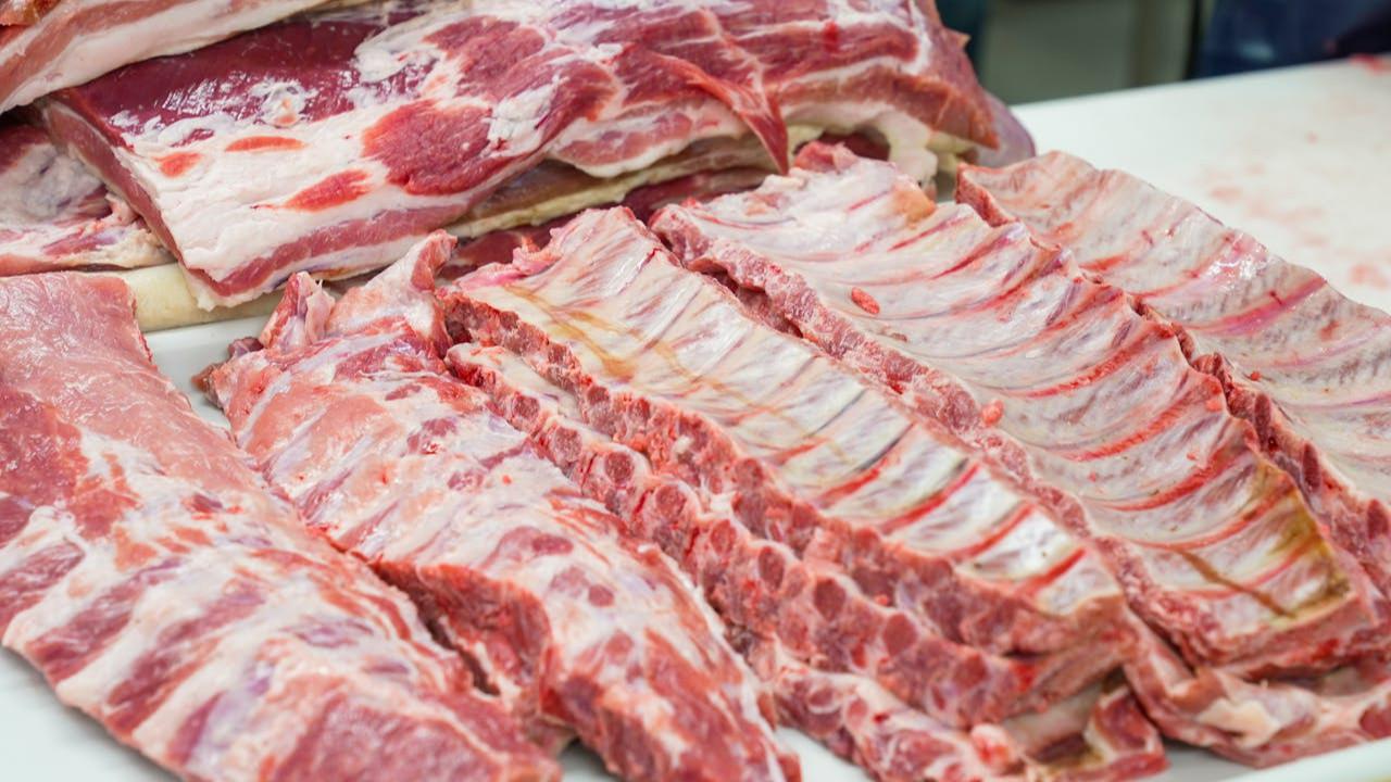 Kenali Warna, Bau, dan Tekstur Daging Kurban yang Masih Aman Dimakan