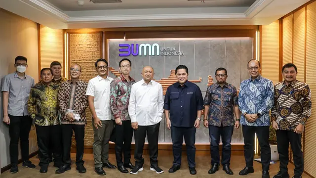 Menteri Koperasi dan UKM Teten Masduki bekerja sama dengan Menteri BUMN Erick Thohir untuk penguatan bisnis model perikanan di Indonesia.