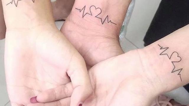 7 Potret Tato Kembar yang Jadi Bukti Kasih Sayang