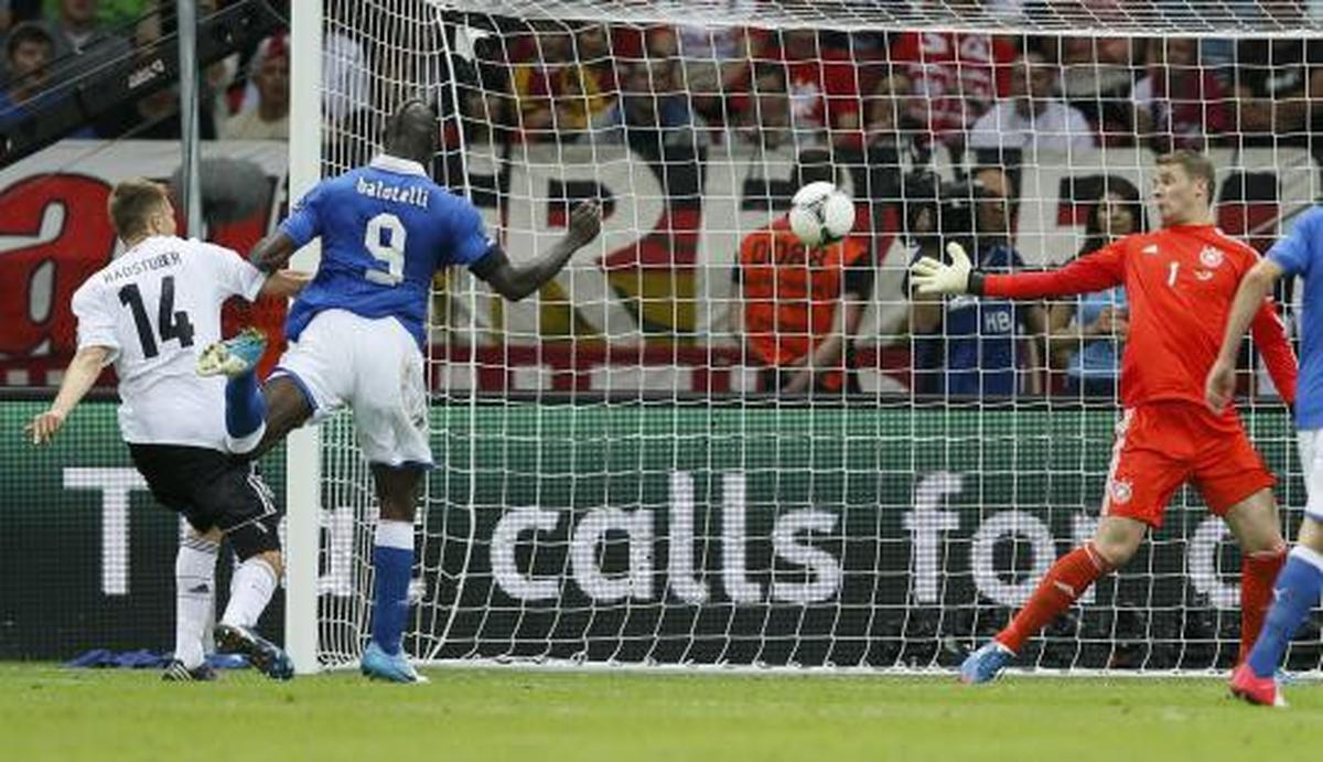 Gol Balotelli hentikan laju Jerman ke final