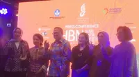 Hari Batik Nasional 2023, Momen Kebangkitan Menyasar Atensi Gen Z dan Milenial (Liputan6.com/Putu Elmira)