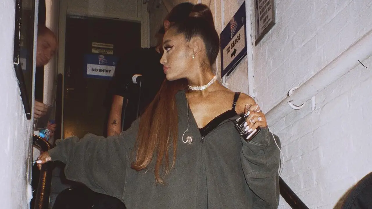 [Bintang] Ariana Grande