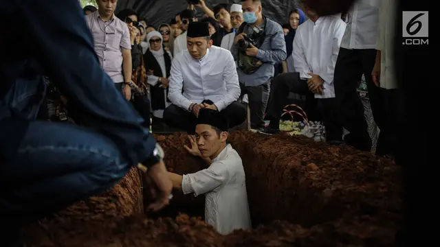 Pemakaman Menantu Hatta Rajasa, Adara Taista