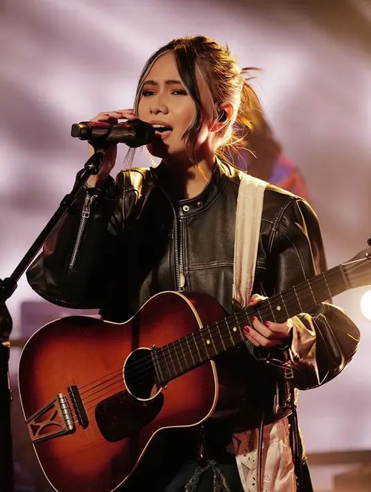 Niki tampil jadi bintang tamu di acara Jimmy Kimmel Live! [Foto: Instagram/nikizefanya]