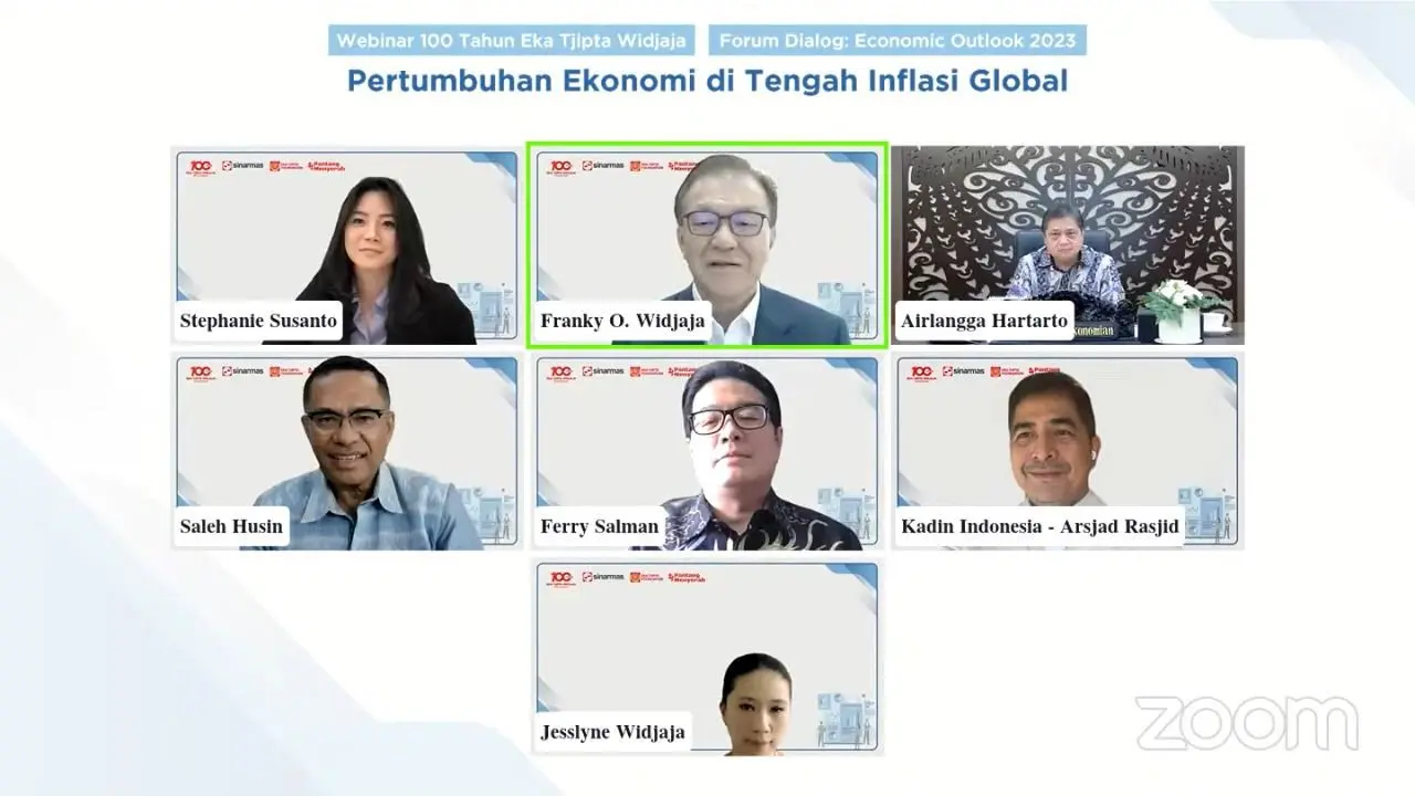 Kegiatan Webinar 100 Tahun Eka Tjipta Widjaja. Forum Dialog - Economic Outlook 2023 Pertumbuhan Ekonomi di Tengah Inflasi Global yang dilakukan pada hari Senin (17/10/2022).).