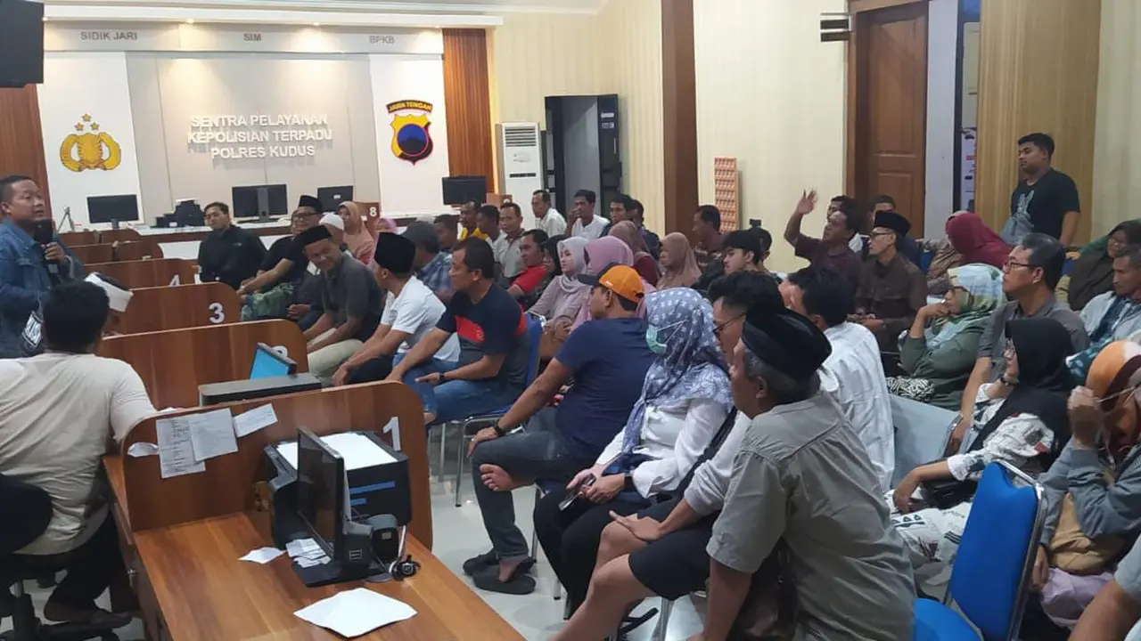Bos Travel baea Kabur Uang Umrah