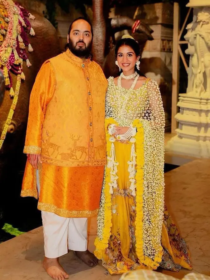 Radhika Merchant saat Upacara Haldi Jelang Pernikahan dengan Anant Ambani