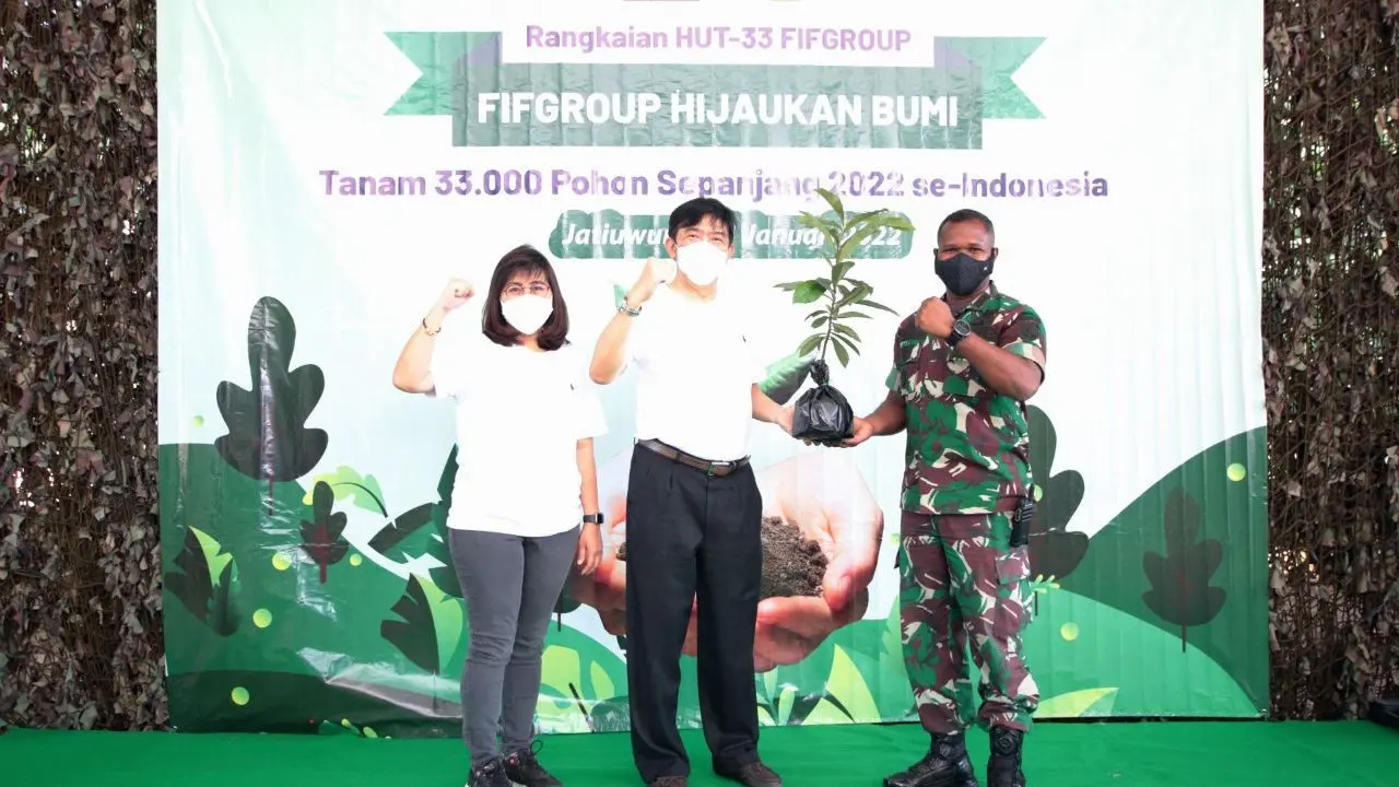 FIFGROUP mengadakan kegiatan Hijaukan Bumi “Tanam 33.000 Pohon Sepanjang 2022 se-Indonesia” sebagai rangkaian peringatan HUT FIFGROUP ke-33 secara serentak dengan 10 titik di wilayah Indonesia, pada Jumat, 21 Januari 2022. (Dok FIF)