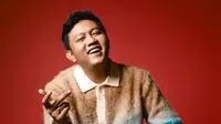 Menilik daftar trending kategori musik di YouTube pekan ini, Denny Caknan membuka tiga besar dengan single &ldquo;Sekti.&rdquo; Dalam bahasa Indonesia berarti sakti. (Foto: faralljibrill dari Instagram @denny_caknan)
