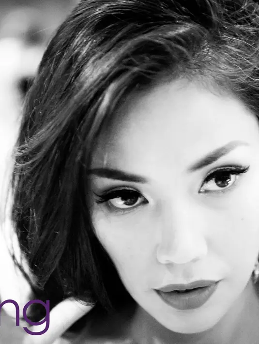 Diundang langsung oleh General Council Jacky Foo, Shanty merasa bangga dapat tampil di acara HUT Singapura ke-50 yang digelar di The Grand Hyatt Ballroom Hong Kong tersebut. (Tasha Darsono/Bintang.com)