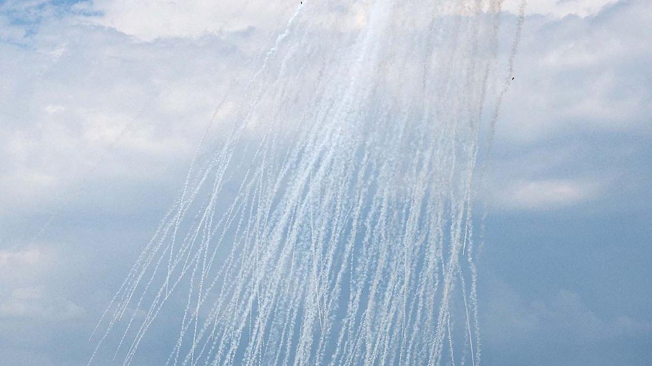 FOTO: Inilah Penampakan Bom Fosfor Terlarang yang Ditembakkan Israel di Jalur Gaza