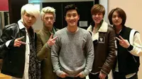 JJCC mendapatkan dukungan dari seniornya yaitu Siwon `Super Junior`.