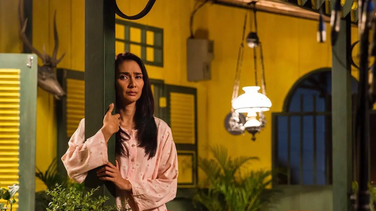 [Bintang] Maudy Koesnaedi