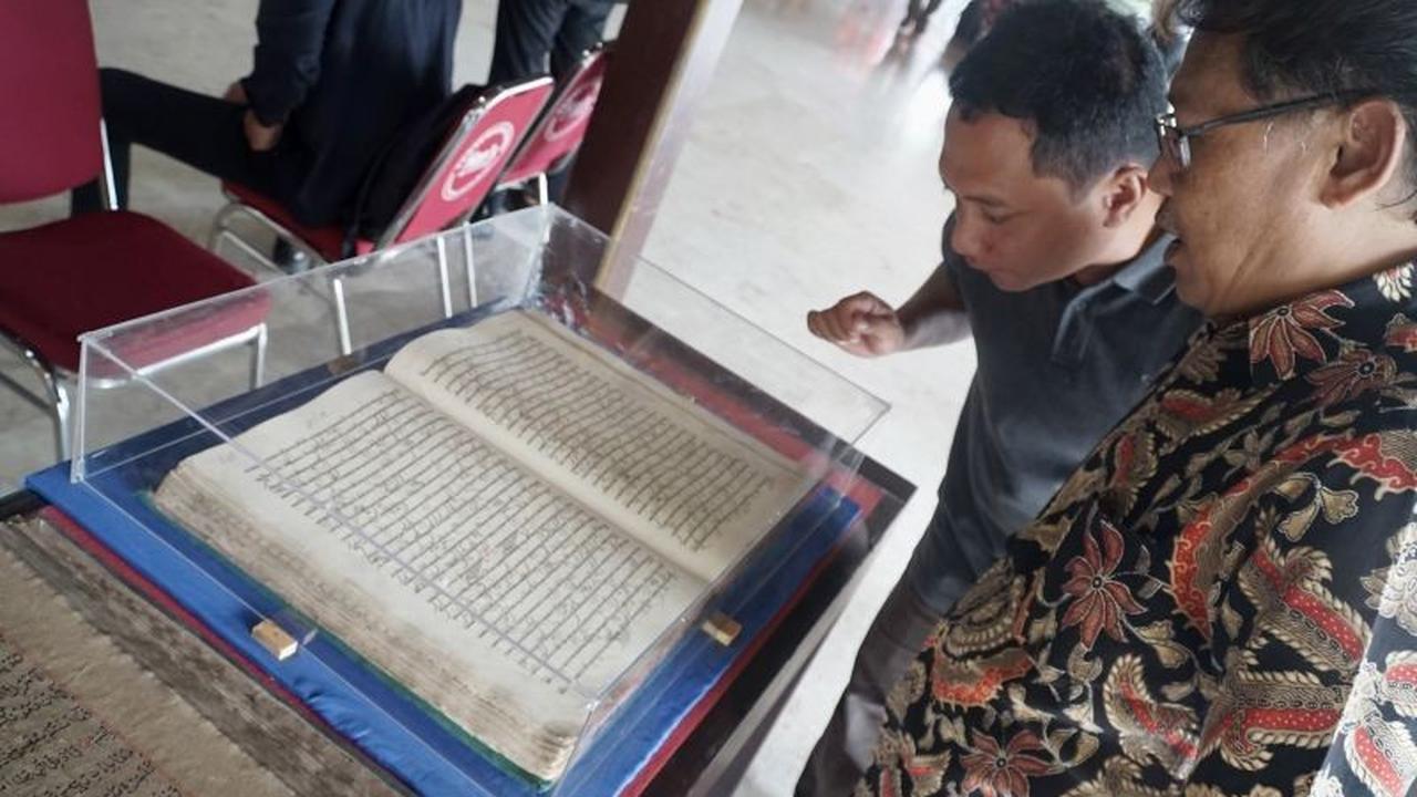 Menguak Jejak Sejarah: Workshop Pelestarian Naskah Kuno di Tulungagung, Bukan Sekadar Jimat!
