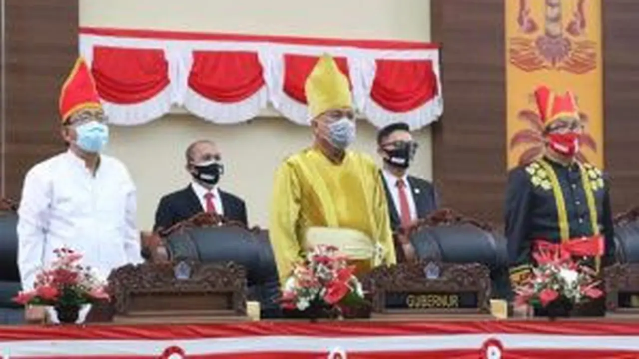 Gubernur Sulut Olly Dondokambey memberikan sambutan saat HUT ke-56 Provinsi Sulut.