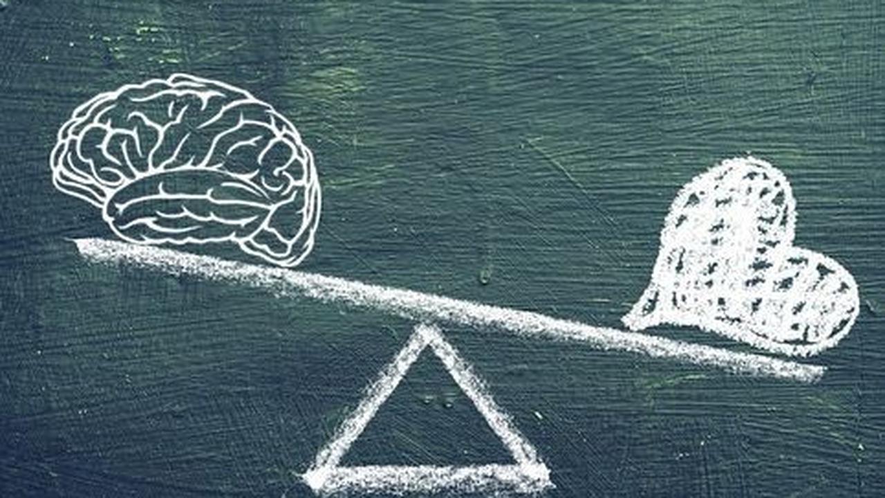 Terlepas itu, melihat usianya yang belum memasuki kepala 4, lantas apakah secara psikologis hal ini akan mempengaruhi sistem dan gaya kepemimpinan yang akan dilakukan?&nbsp;<br>