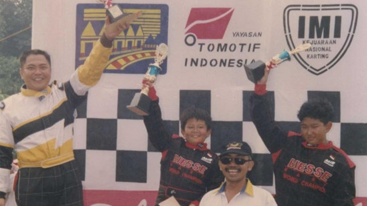 Foto-foto kesuksesan karir Rio Haryanto di sepanjang dunia balap