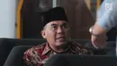 Bupati Jepara Ahmad Marzuqi menunggu panggilan penyidik saat akan menjalani pemeriksaan di Gedung KPK, Jakarta, Senin (13/5/2019). Marzuqi diperiksa sebagai tersangka terkait suap dalam putusan atas praperadilan dugaan korupsi penggunaan dana bantuan parpol di PN Semarang. (merdeka.com/Dwi Narwoko)