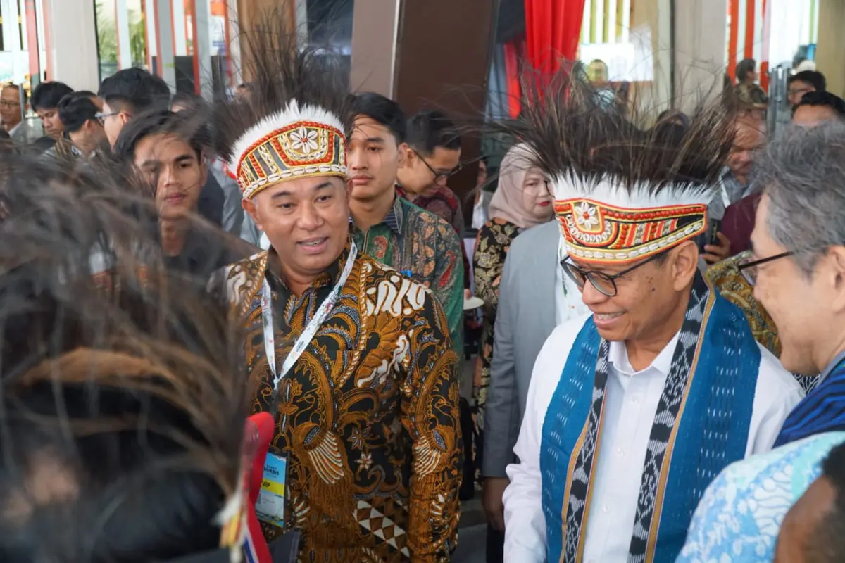 Wakil Menteri ESDM Yuliot Tanjung membuka rapat kordinasi Dukungan Bisnis bersama SKK Migas dan KKKS di Sentul Bogor. (Dok SKK Migas)