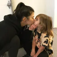 Kourtney Kardashian hanya miliki satu anak perempuan dari hubungannya bersama Scott Disick. (instagram/kourtneykardash)
