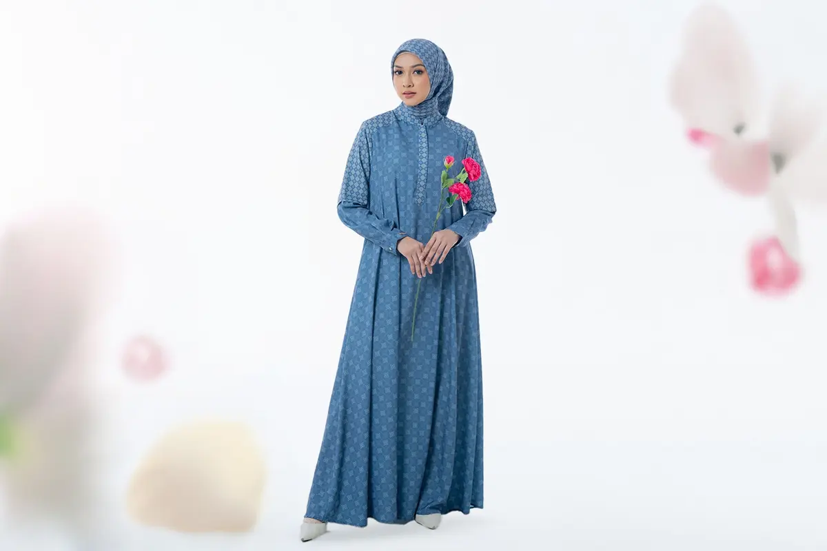 Koleksi Busana Ramadan yang Syar'i Tapi Stylish dengan Motif Floral, Dibuat dengan Teknologi Printing Jepang