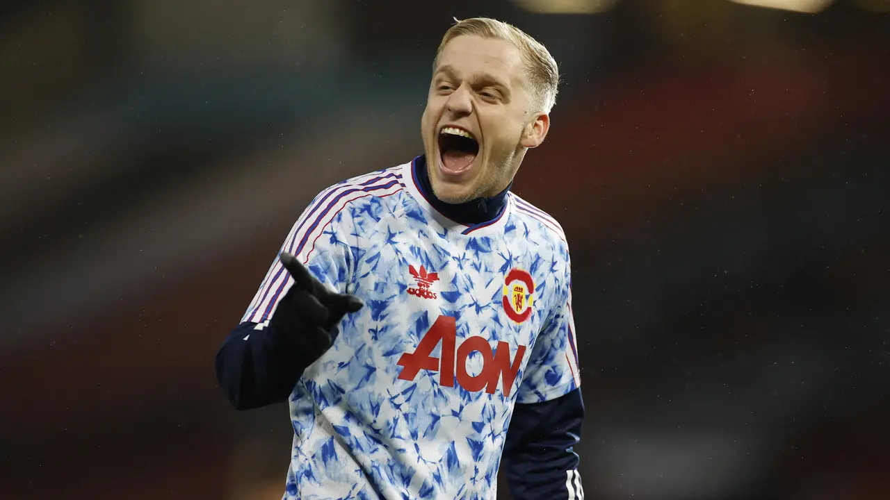 Foto: 5 Pemain Tim Besar yang Minim Menit Bermain di Liga Inggris, termasuk Gelandang Manchester United Donny van de Beek, Saatnya Angkat Ka