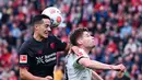 Bayer Leverkusen mampu membuka keunggulan terlebih dulu pada pertandingan itu. Pemain asal Amerika Serikat, Malik Tillman, mencetak gol untuk tuan rumah pada menit ke-70. (Federico Gambarini/dpa via AP)