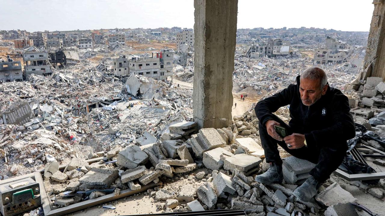 Warga Palestina yang terusir paksa Israel kembali ke Jalur Gaza Utara