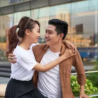 Saling menunggu untuk bersama./Copyright shutterstock.com/g/Makistock