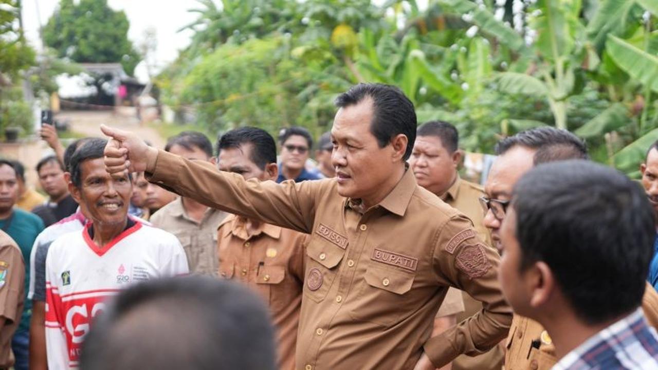Bupati Muara Enim Turunkan Tim Teknis Atasi Banjir Muara Enim di Desa Muara Lawai: Mengapa Selalu Terulang?