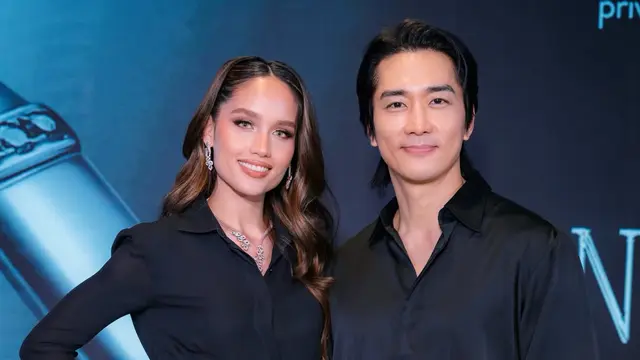 Pesona Cinta Laura Bak Barbie Modern dengan Makeup Glowing Rona Peach yang Flawless