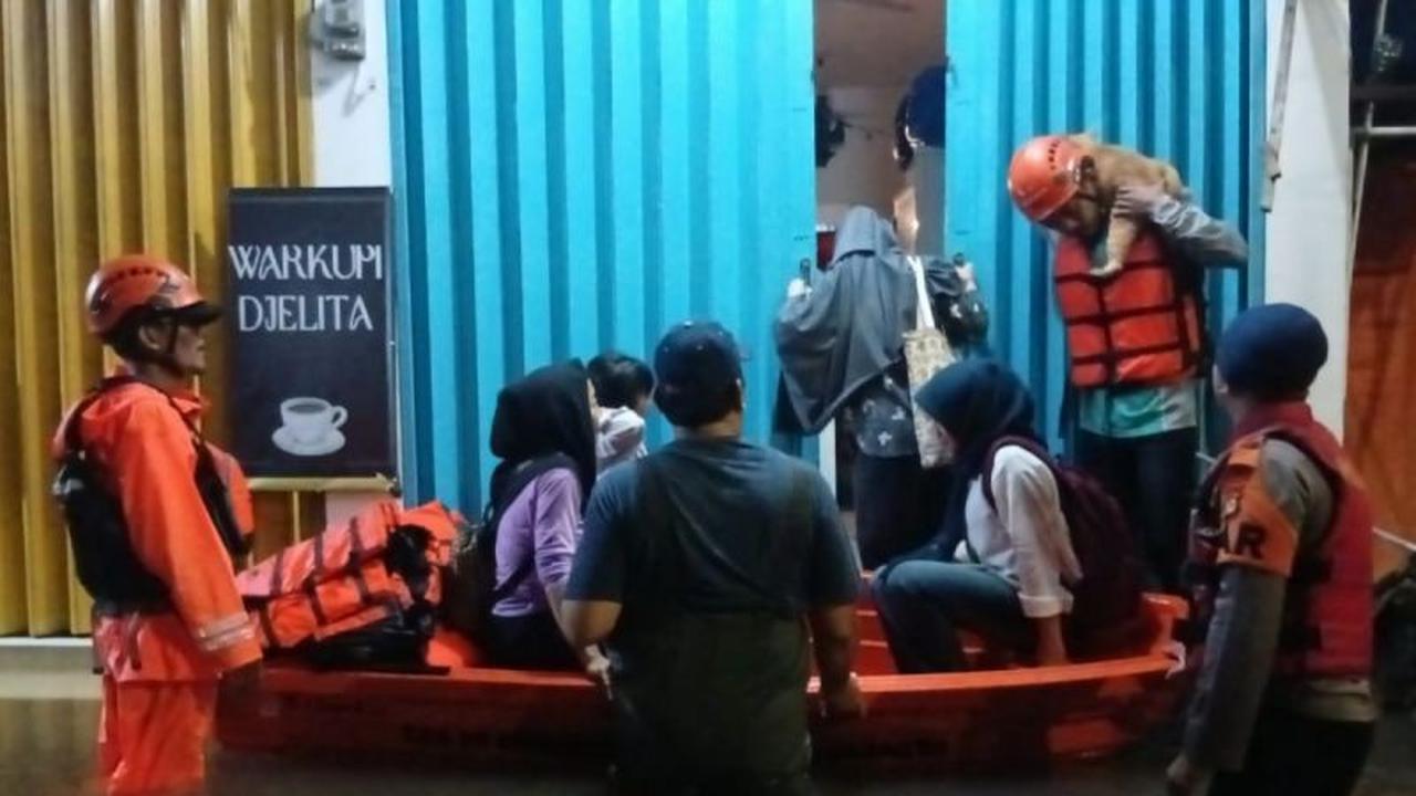 Fakta! 54 RT Terendam, Banjir Jakarta Meluas di Selatan dan Timur, BPBD Ungkap Penyebabnya