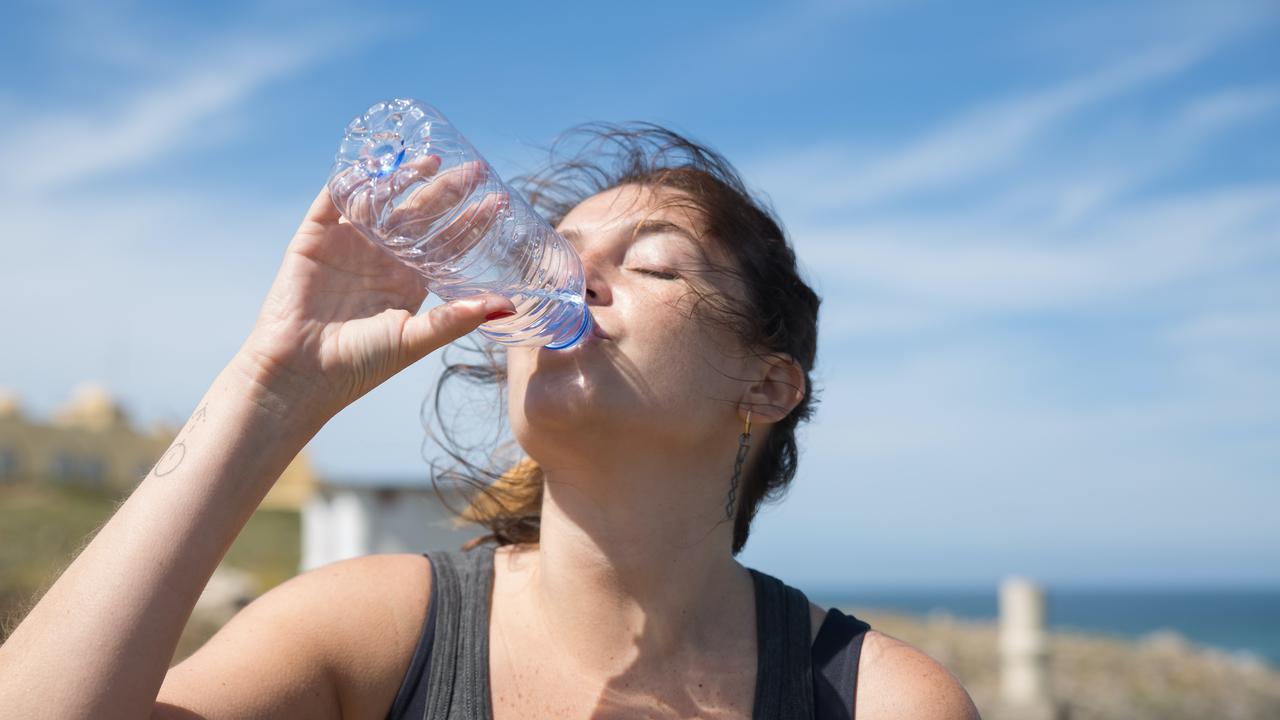 Pentingnya minum setelah berolahraga.