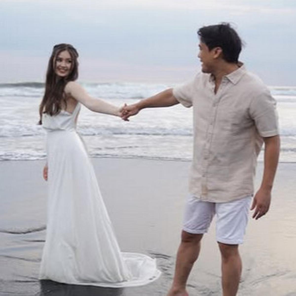 5 Potret Billy Syahputra Lamar Sang Pacar Vika Kolesnaya di Bali, Romantis Banget!