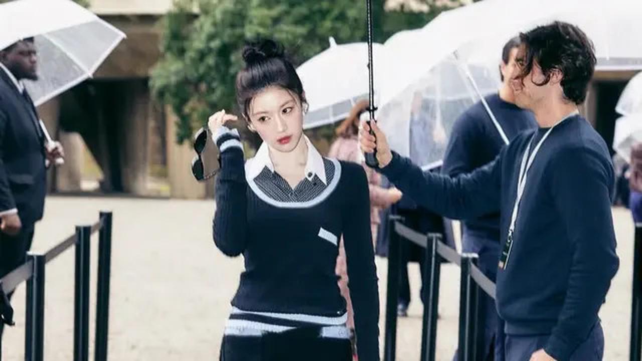 8 OOTD Human Chanel Go Youn Jung Pemeran Oh Yi Young di Drakor Resident Playbook