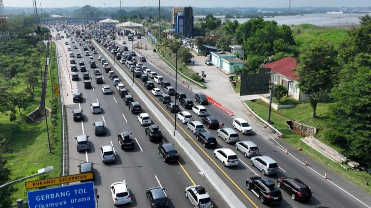 Jasa Marga Catat 426 Ribu Kendaraan Tinggalkan Jabotabek pada Tahun Baru 2025