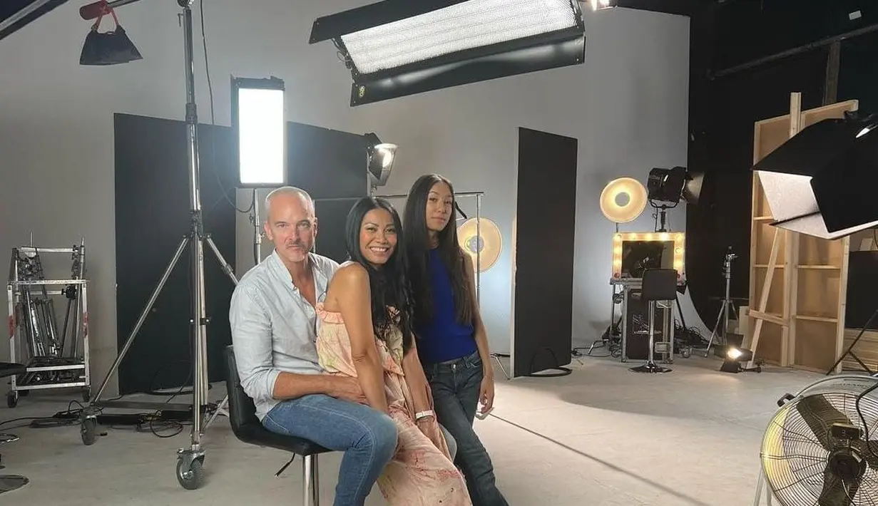 Melihat penampilan Kirana banyak yang menyebut Kirana akan menjadi model rambut bahkan brand ambassador brand sampo seperti Anggun C Sasmi (instagram/anggun_cipta)