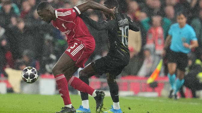 Ibrahima Konate Geram Liverpool Tak Dapat Penalti Lawan PSG
