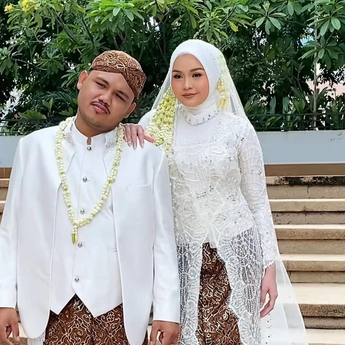 Salma Salsabil dan Dimansyah Laitupa Hanya Akad di KUA (Instagram/@anarav.label)