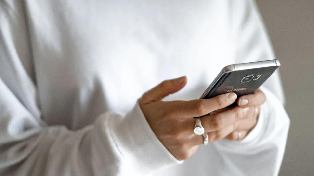 Jangan Keliru, Ini Perbedaan Mode Bisu dan Mode Senyap di HP