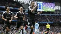 Video highlights momen penting Premier League pekan ke-25, kekalahan Manchester City atas Leicester menggusur mereka dari posisi kedua.