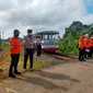 Inspeksi Jalur Kereta api oleh Dinas Perhubungan Banyuwangi bersama PT KAI Daop 9 Jember (Hermawan Arifianto/Liputan6.com)