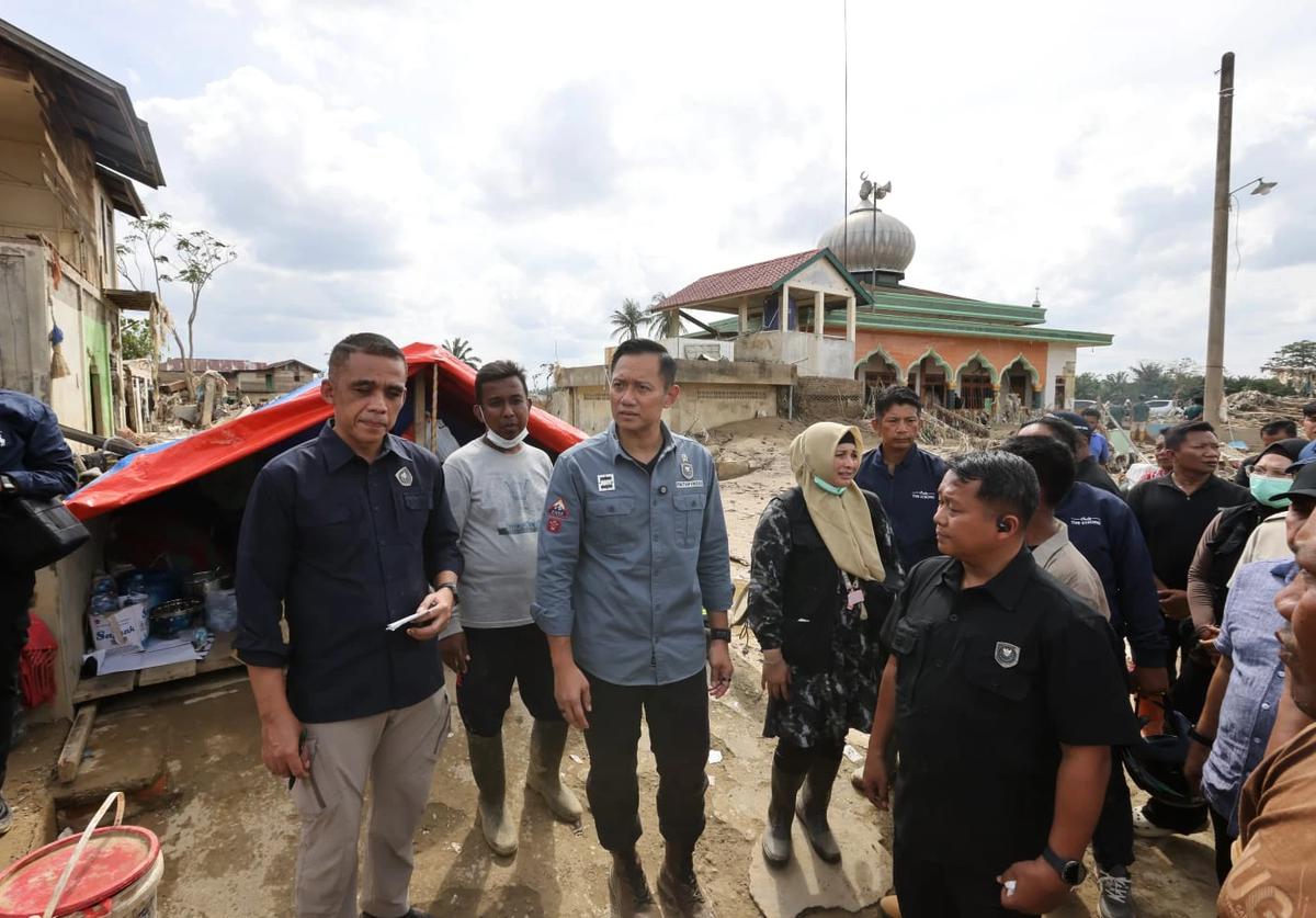 menko ahy tinjau lokasi bencana di aceh tamiang