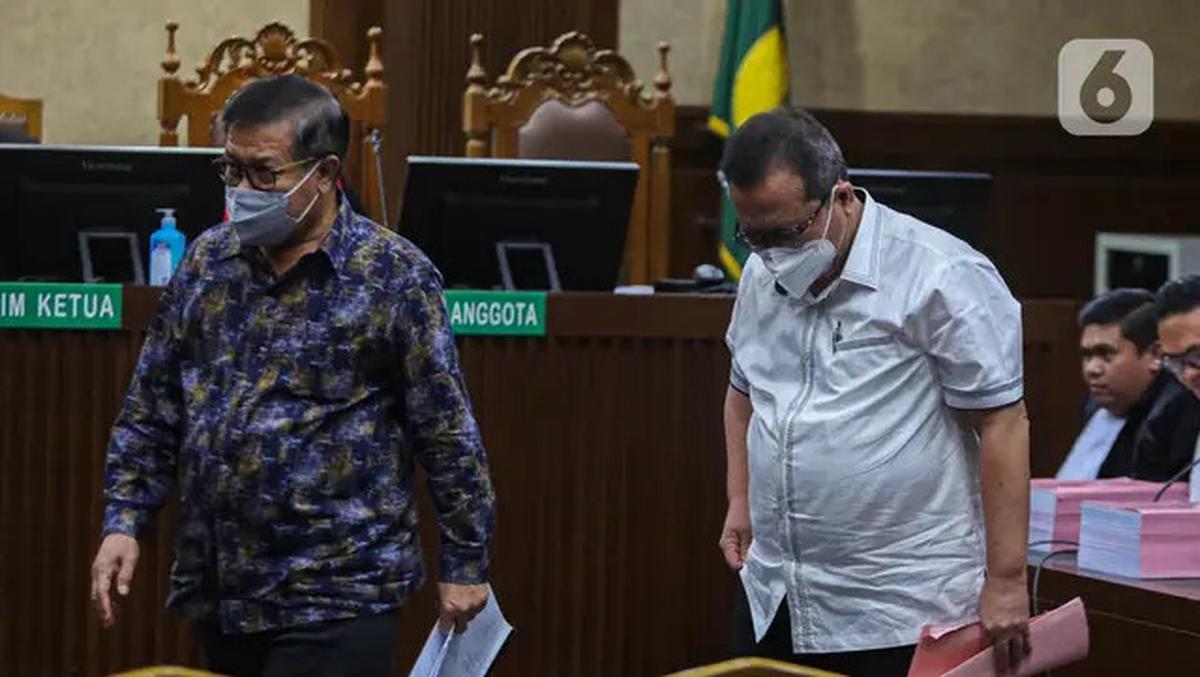 Tiga Hakim Tersangka Suap Vonis Bebas Ronald Tannur Jalani Sidang Pembacaan Dakwaan