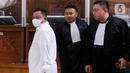 Terdakwa kasus pembunuhan Brigadir Yosua, Kuat Ma'ruf memberikan seusai menjalani sidang dengan agenda pembacaan vonis dari majelis hakim di PN Jakarta Selatan, Selasa (14/2/2023). Pembunuhan ini dilatarbelakangi oleh pernyataan Putri Candrawathi yang mengaku telah dilecehkan oleh Brigadir J di rumah Ferdy Sambo di Magelang, Jawa Tengah, pada 7 Juli 2022. (Liputan6.com/Herman Zakharia)