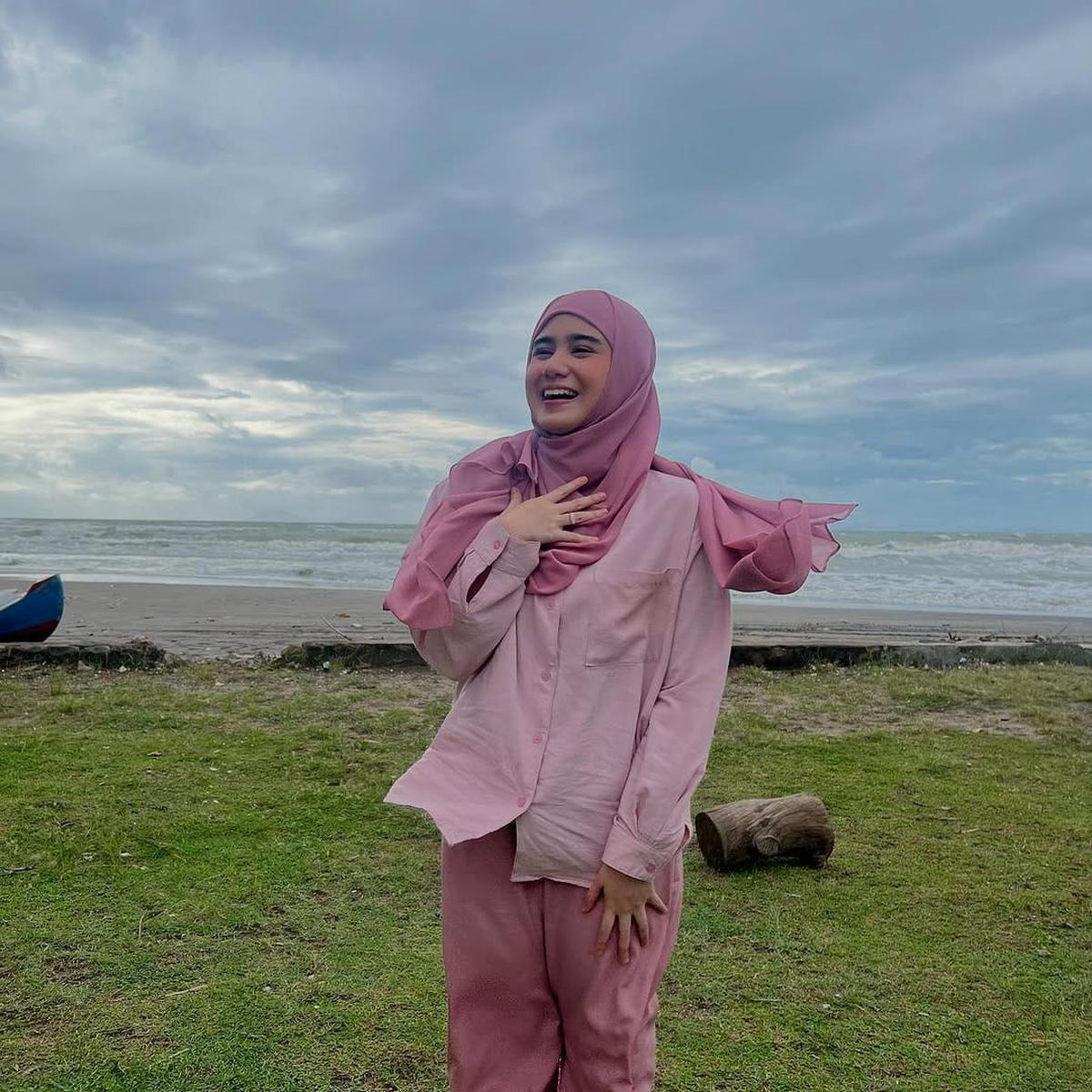 Berhijab untuk Keperluan Syuting Film, Tissa Biani Dipuji Cantik dan Mendadak Dipanggil Ukhti